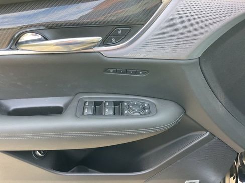 Certified 2024 Cadillac XT6 Sport w/ Technology Package image 15