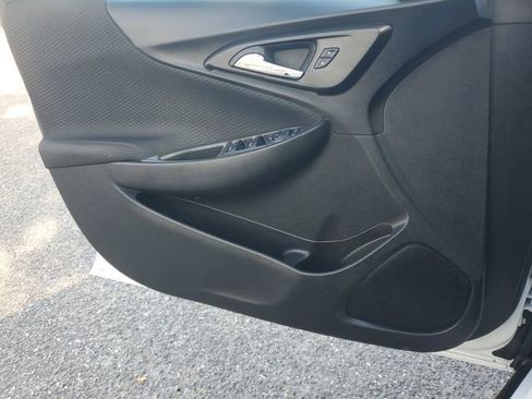 Certified 2024 Chevrolet Malibu LS w/ Driver Confidence Package image 19