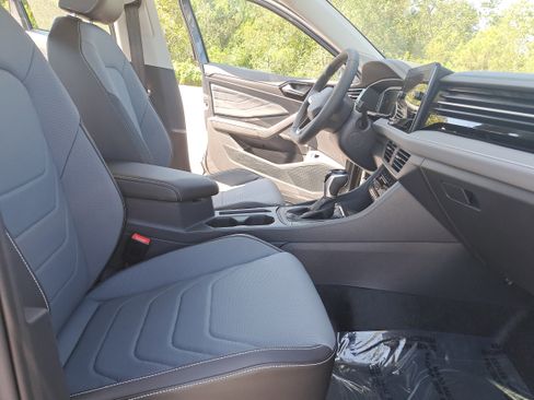 New 2026 Volkswagen Jetta SEL image 10