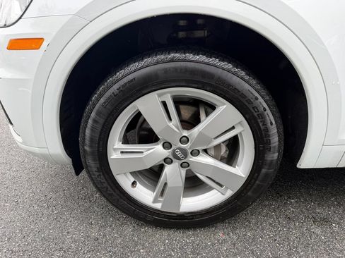 Used 2019 Audi Q5 Premium Plus w/ Premium Plus Package AWD/4WD image 10
