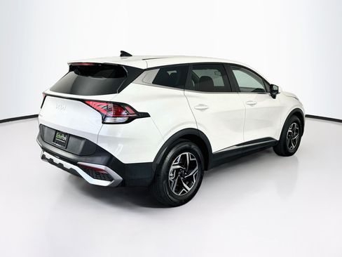 Used 2025 Kia Sportage LX FWD image 9