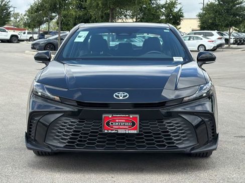 Certified 2025 Toyota Camry SE FWD image 2