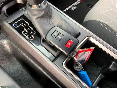 Used 2023 Toyota Tacoma TRD Sport image 13