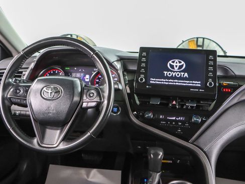 Used 2024 Toyota Camry XSE image 17
