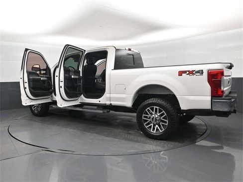 Used 2019 Ford F250 Lariat w/ Lariat Value Package image 46