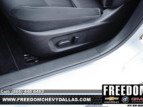 Used 2024 Nissan Altima 2.5 SV FWD image 31