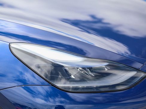 Used 2024 Tesla Model Y Long Range RWD image 8