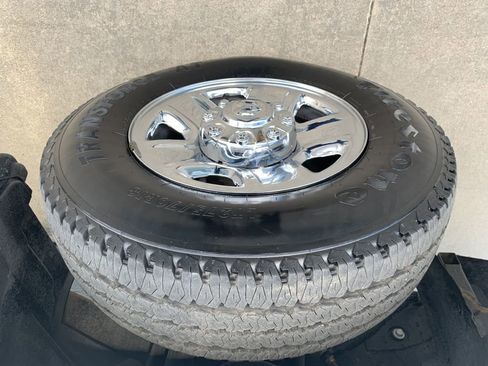 Used 2017 RAM 3500 Tradesman w/ Cold Weather Group image 15