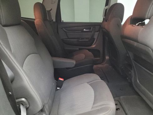 Used 2017 Chevrolet Traverse LT w/ Style and Technology Package image 19