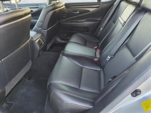 Used 2014 Lexus LS 460 w/ Comfort Package RWD image 7