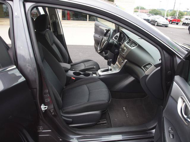 Used 2014 Nissan Sentra SR w/ SR Driver Package FWD image 6