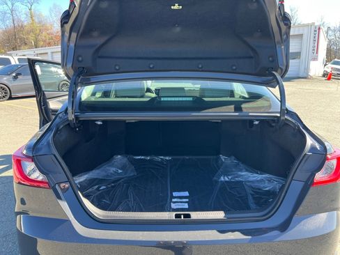 Used 2026 Toyota Camry XLE image 19