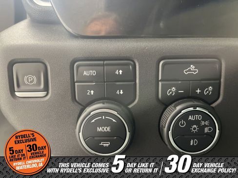 Certified 2022 Chevrolet Silverado 1500 LT Trail Boss w/ Convenience Package II AWD/4WD image 26