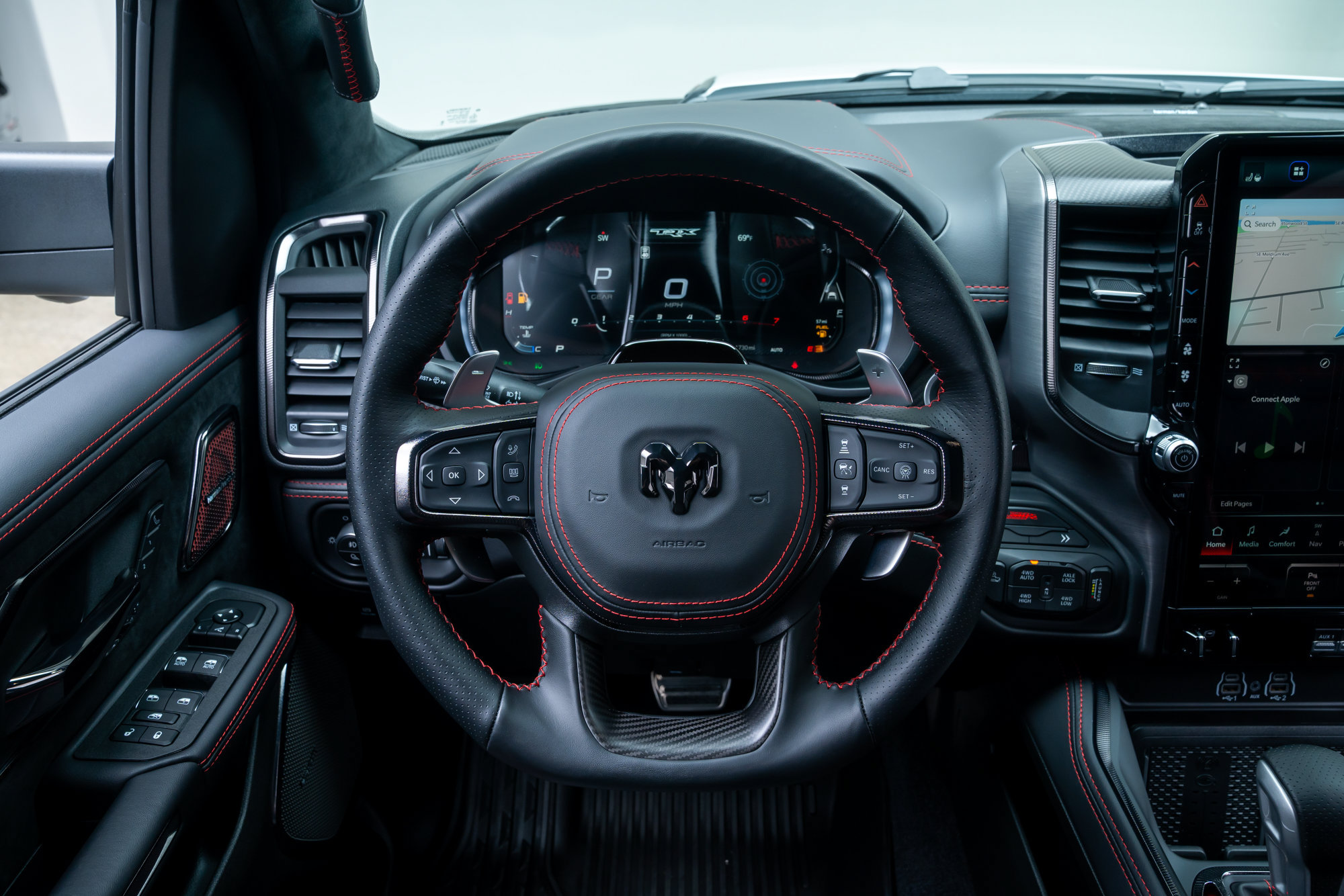 Used 2027 RAM 1500 4x4 Crew Cab image 11