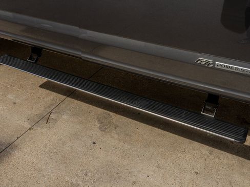 Used 2022 Ford F450 Limited w/ FX4 Off-Road Package image 13