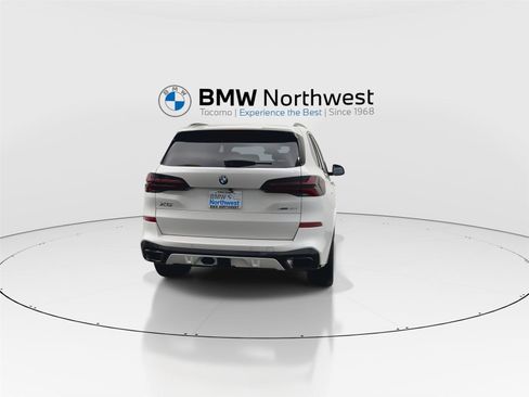 New 2026 BMW X5 xDrive40i w/ Executive Package AWD/4WD image 2