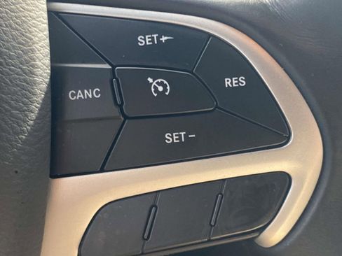 Used 2018 Dodge Charger SXT Plus image 24