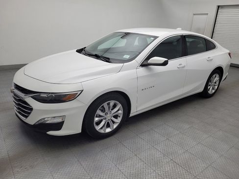 Used 2022 Chevrolet Malibu LT FWD image 2