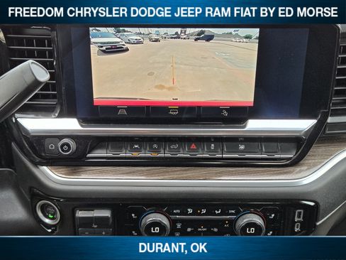 Used 2022 Chevrolet Silverado 1500 LT w/ Texas Edition Plus AWD/4WD image 12