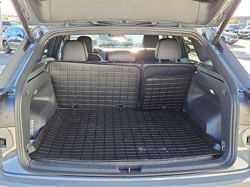 New 2026 Volkswagen Atlas Cross Sport SEL R-Line image 6