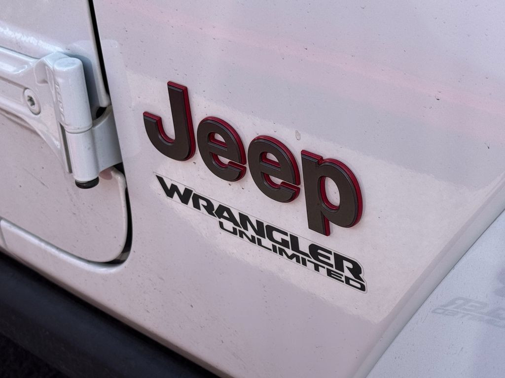 Used 2019 Jeep Wrangler Unlimited Rubicon AWD/4WD image 12