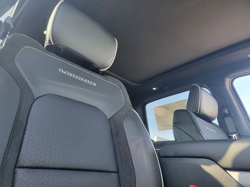 New 2026 RAM 1500 Laramie AWD/4WD image 14