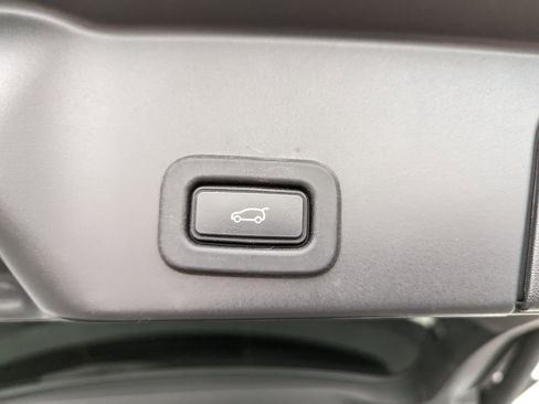 Used 2021 Land Rover Range Rover Evoque S image 45