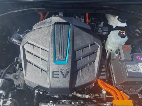 Used 2022 Kia Niro EX FWD image 34