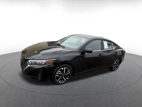 Used 2025 Nissan Sentra SV image 8