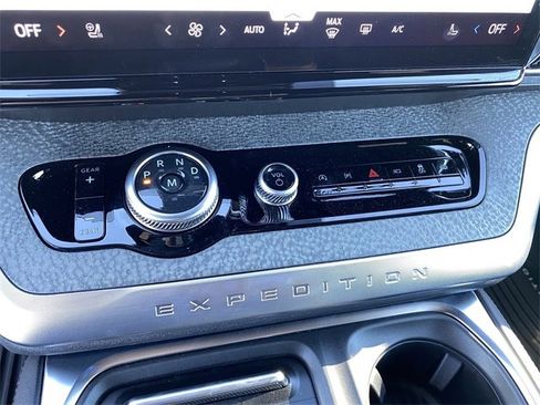 New 2025 Ford Expedition Tremor image 59