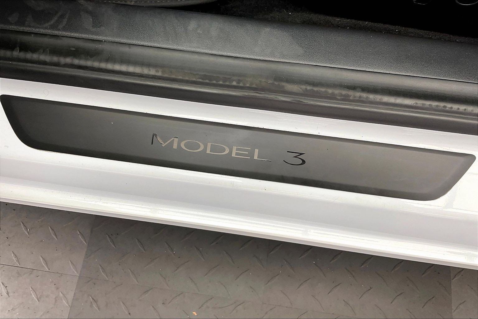 Used 2022 Tesla Model 3 Long Range AWD/4WD image 35