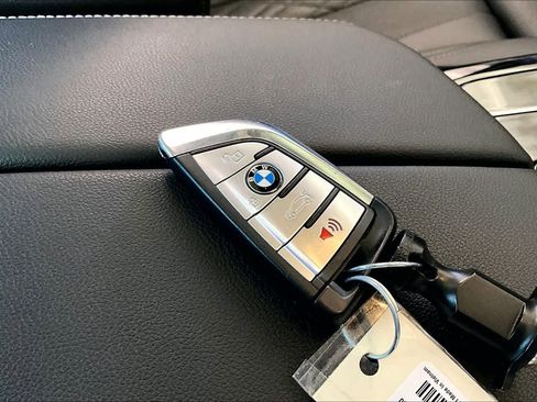 Used 2022 BMW 530i w/ M Sport Package image 14