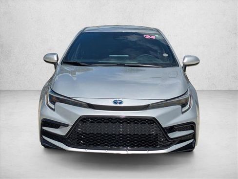 Certified 2024 Toyota Corolla SE FWD image 2