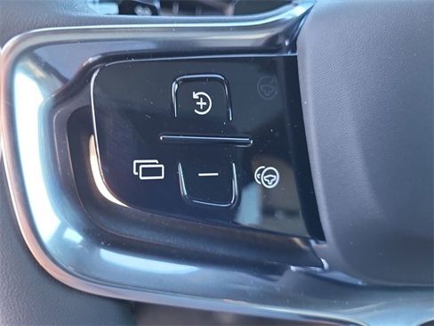 New 2025 Volvo EX90 Plus image 22