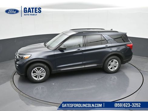 Used 2022 Ford Explorer XLT w/ Equipment Group 202A AWD/4WD image 56