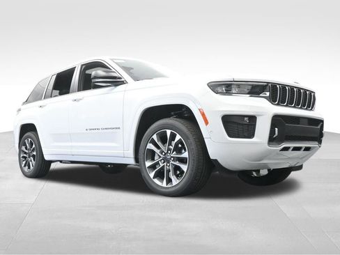Used 2024 Jeep Grand Cherokee Overland image 58