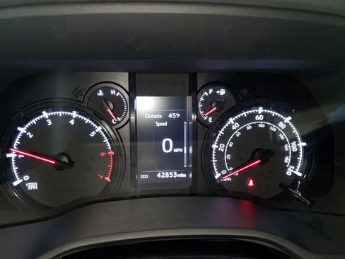 Used 2024 Toyota 4Runner SR5 image 17