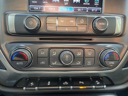 Used 2018 Chevrolet Silverado 1500 LT w/ All Star Edition AWD/4WD image 21