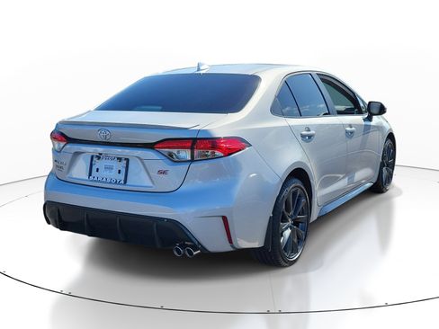 Used 2026 Toyota Corolla SE FWD image 6