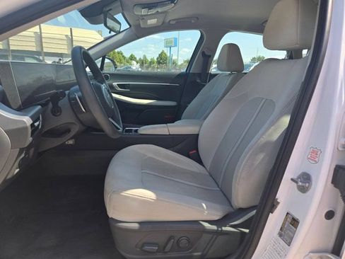 Used 2025 Hyundai Sonata SEL FWD image 23