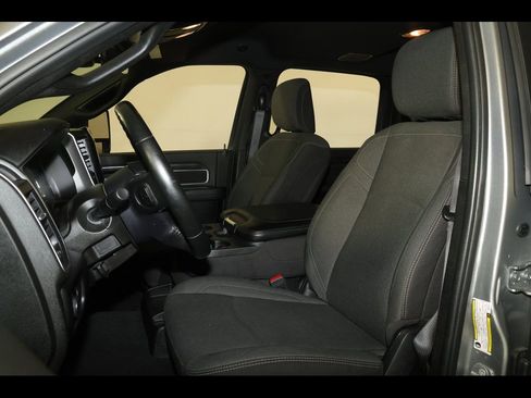 Used 2024 RAM 2500 Big Horn w/ Night Edition AWD/4WD image 22