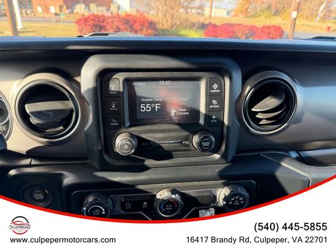 Used 2019 Jeep Wrangler Unlimited Sport image 19