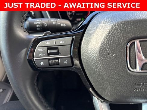 Used 2023 Honda Pilot Touring image 19