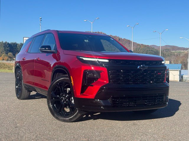 New 2027 Chevrolet Traverse RS w/ LPO, Floor Liner Package AWD/4WD image 1