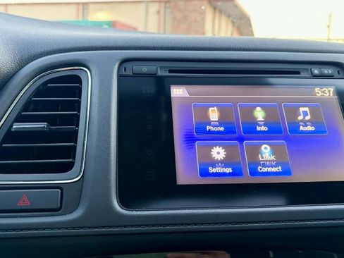 Used 2016 Honda HR-V EX image 17