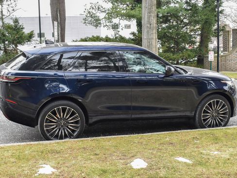 Used 2023 Land Rover Range Rover Velar R-Dynamic S image 9