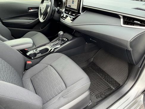 Used 2025 Toyota Corolla Hatchback image 13
