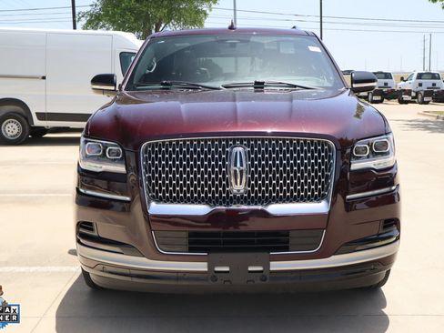 Used 2023 Lincoln Navigator L Reserve AWD/4WD image 9