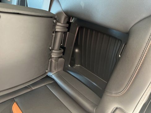 Used 2024 GMC Sierra 1500 AT4 w/ Technology Package image 31