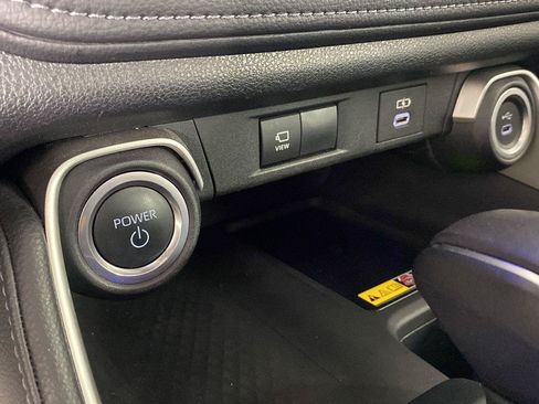 Used 2024 Toyota Grand Highlander AWD Hybrid image 18